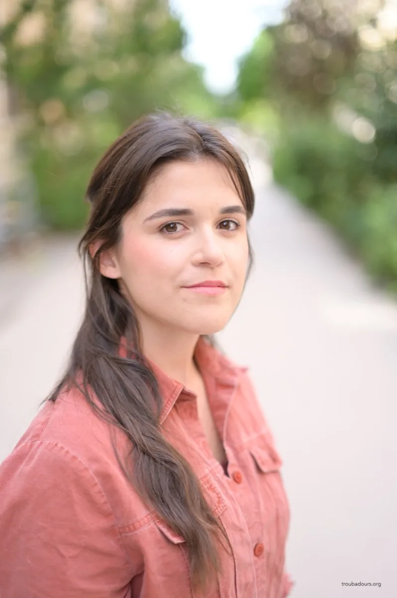 Portrait de Alexiane Tete réalisé pour un book photo comédien Troubadours