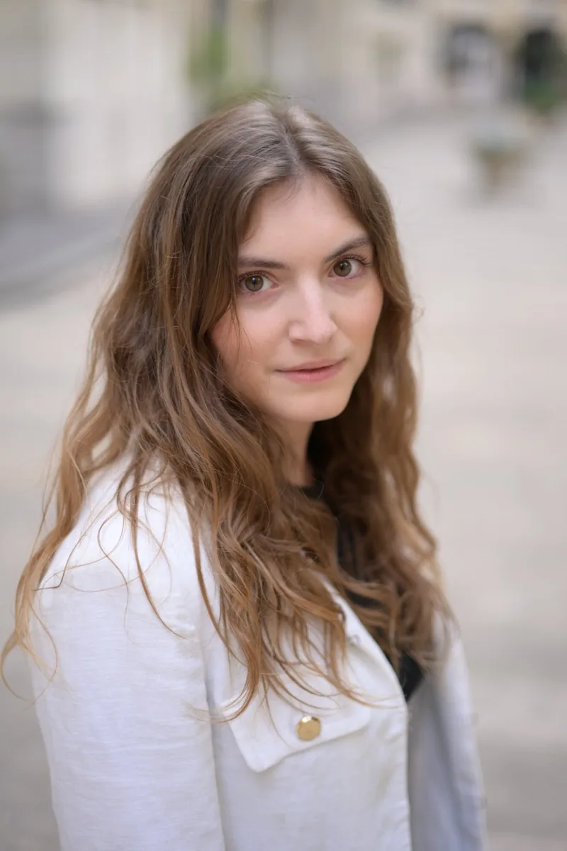 Portrait de Lisa Bruna réalisé pour un book photo comédien Troubadours
